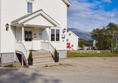 Bilde av bygning med hybler på Sortland