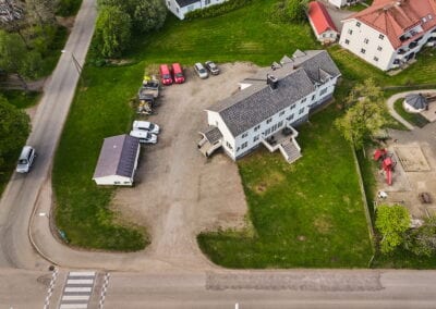 Oversiktsbilde av bygning med hybler på Sortland