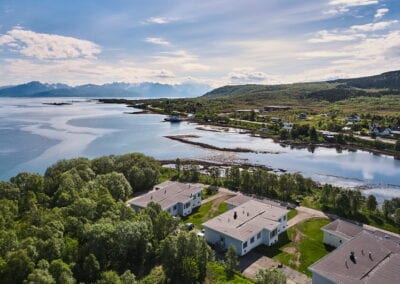 Oversiktsbilde av bygning med hybler på Stokmarknes